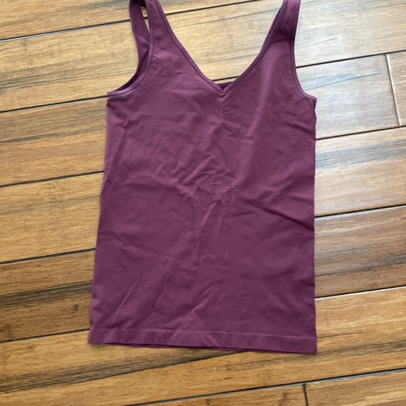 Eloise reversible tank top - Picture 2 of 5